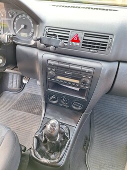 Škoda Octavia 1.6 75kW, 2001, tažné, klima, 231tkm - 16