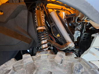 CAN-AM 570L Max - 6800km - 2016 - podvozek FOX - po servisu - 16