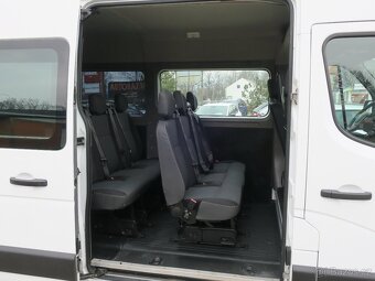 Prodám Renault Master 2.3 DCi 107 kW BUS 9-míst L2H2 - 16