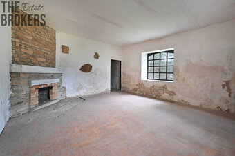 Rodinný dům Zásmuky - Vršice, pozemek 42 000 m2 - 16