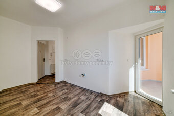 Prodej bytu 4+1, 121 m², Cheb, ul. Májová - 16