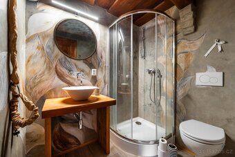 Prodej stylového penzionu Chvalšiny, okr.Č.Krumlov - 16