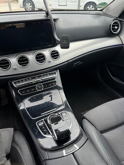 Mercedes-Benz E-class - 16