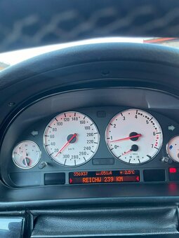 Bmw e39 528i tovární packet - 16