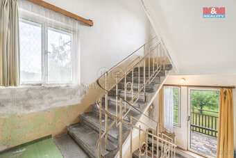 Prodej rodinného domu, 250 m², Chlumec, ul. Stradovská - 16