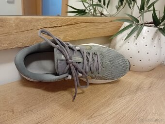 Nike dámské sportovní tenisky vel. 41 - 16