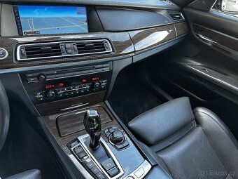 740d Individual, 225000km, 4x komforty, NightVisison, SoftCl - 16