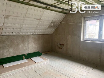 Prodej rozestavěného rodinného domu Huslenky - 16