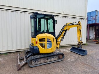 Komatsu PC26MR-3 - 16