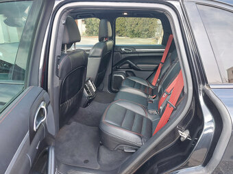 Porsche Cayenne TURBO 382kw ČR TOP VÝBAVA - 16