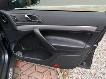 Škoda Octavia 2.0 RS 197k KŮŽE NEBOURÁNO - 16