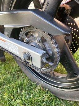 Suzuki GS500E - 16