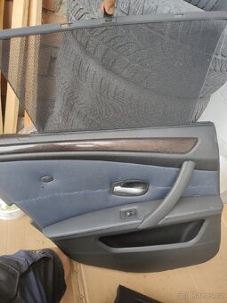 Interiér BMW E61 - 16