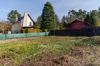 Krásný pozemek v chatové oblasti u lesa, ideální pro výstavb - 16