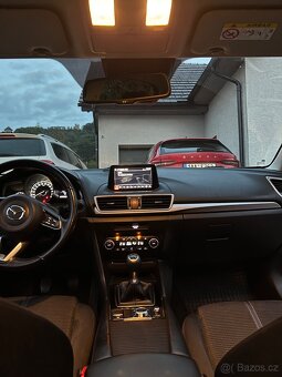 Mazda 3 1.5i 74 kW r. 2017 – servisní kniha, zimní + letní k - 16