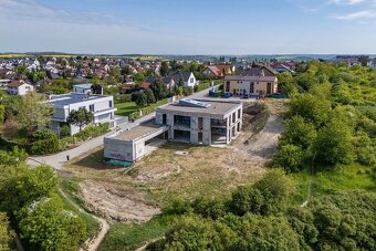 Prodej, Výjimečná vila s vnitřním bazénem, užitnou plochou 7 - 16