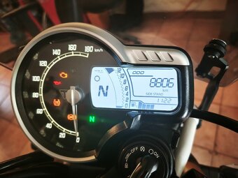 Triumph Scrambler 400 X (2024) nový , 8800 km, SLEVA - 16