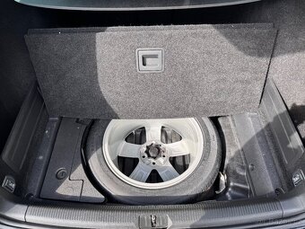 VW Passat 2.0 TDI 4motion 2013 Výhř čel okna tažné Alcantara - 16