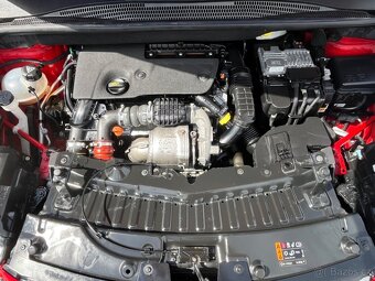 OPEL CROSSLAND X 1,6 CDTi 1.MAJITEL POUZE 40000KM - 16