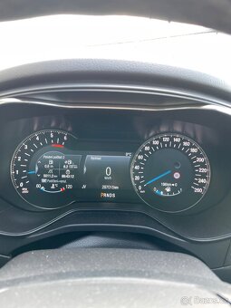 Ford Mondeo 2.0 nafta 2017r - 16