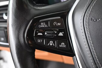 BMW Řada 5 3,0 530d 210 kW Steptronic - 16
