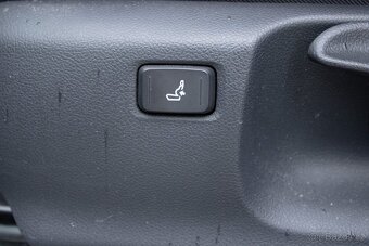 Toyota Yaris 1.5 Hybrid 115 e‑CVT - V záruce - 16