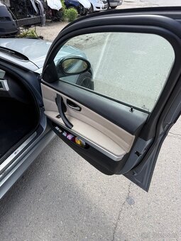 BMW e91 330xd - 16
