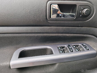 VW Volkswagen Golf 4 1.6i-77kW 2005 PACIFIC benzín - 16