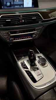 BMW 740d xDrive  G11 výbava - 16