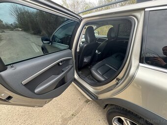 Volvo XC70 D5 158kw - 16