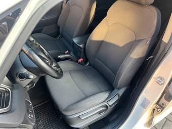 KIA CARENS 1.6i GDI 99KW /1.MAJITEL/ČR/70,000KM/ - 16