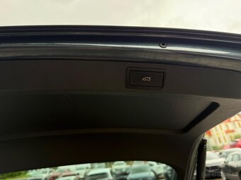 Škoda Octavia 2.0 TDI CR DSG RS combi - 16