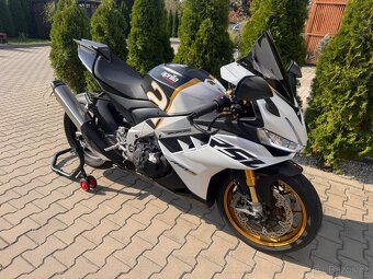 Aprilia RSV4 1100 Factory Ultra Gold - 16