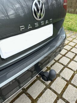 Volkswagen Passat, Kombi 1,6 TDi 88 kW R-LINE PANORAMA - 16