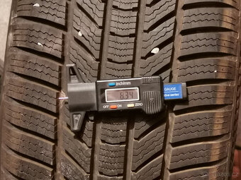Audi Q3 (F3) - orig. 18" alu so zimnými pneu DOT 24 8+ mm - 16