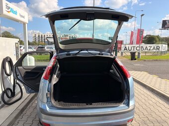 FORD FOCUS 2004 - 16