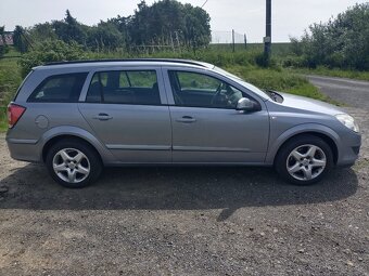 Opel Astra H 1.9  CDTI 74Kw RV.2007 TAŽNÉ - NOVÁ STK - 16