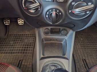 Kia Rio 1,4 CVVT 71kW 81000km záruka na km - 16