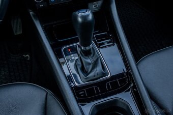 Jeep Compass 1.5 e-Hybrid Night Eagle II / NELAKOVANÉ - 16