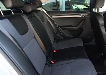 Škoda Octavia 2,0TSI 140KW 22.tKM ČR STYLE - 16