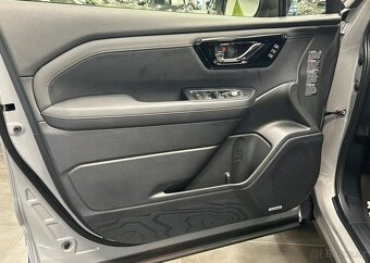 Subaru Forester 2.0 Touring 2025 skladem 100 kw1 - 16