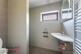 Prodej, domy/rodinný, 298 m2, Vnitřní 985, 25168 Kamenice, P - 16