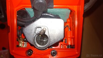Nepoužitá,motorová pila Hitachi CS 45 EM uloženka pro znalce - 16