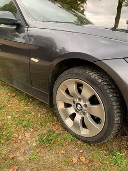 BMW E90 320d 2.0 120kw - 16