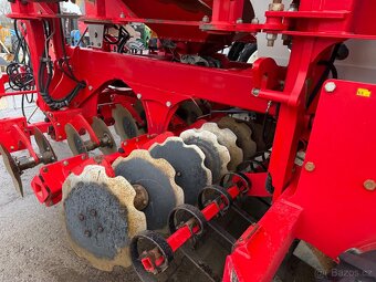 Sieci stroi Pottinger 6m  rok vyroby 20011 - 16