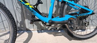 Rock Machine Thunder 24" - 16