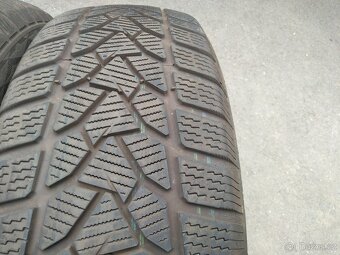 Prodám zimní gumy Dunlop + Uniroyal 205/60 R16 DOT 1624 - 16