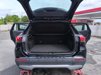 Mercedes-Benz GLA 180, Naví,Kamera,1majitelka 35 tkm,ČR, - 16