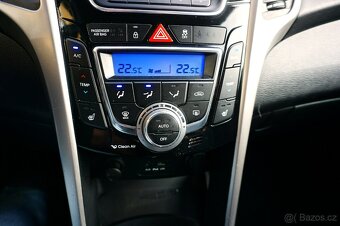 HYUNDAI I30 CW 1,6 GDI 99KW 2015 142000 KM - 16