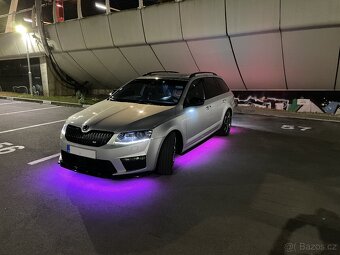 Škoda Octavia 3 RS - lízátko, prahy, zadní lišty - 16